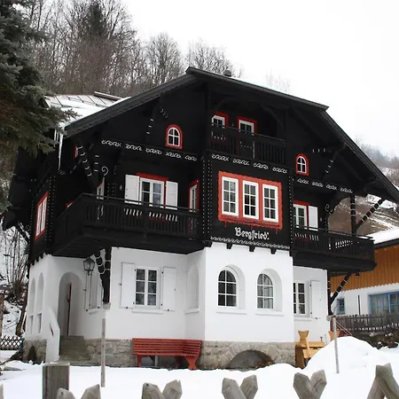 Villa Spacious In Zell Am Near Area, Cleaning Included