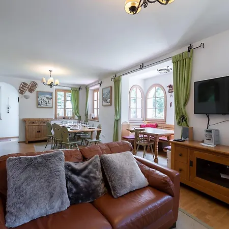 Spacious In Zell Am Near Area, Cleaning Included Villa Zell am See