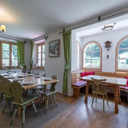 Spacious In Zell Am Near Area, Cleaning Included * Zell am See